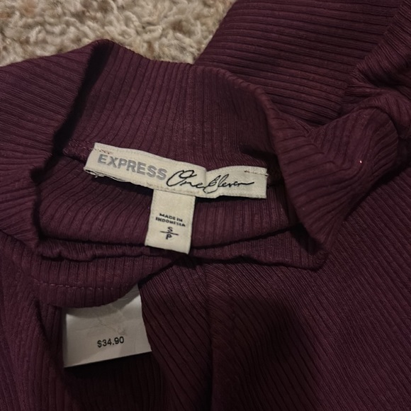 Express maroon high neck ribbed long sleeve shirt - Picture 2 of 3